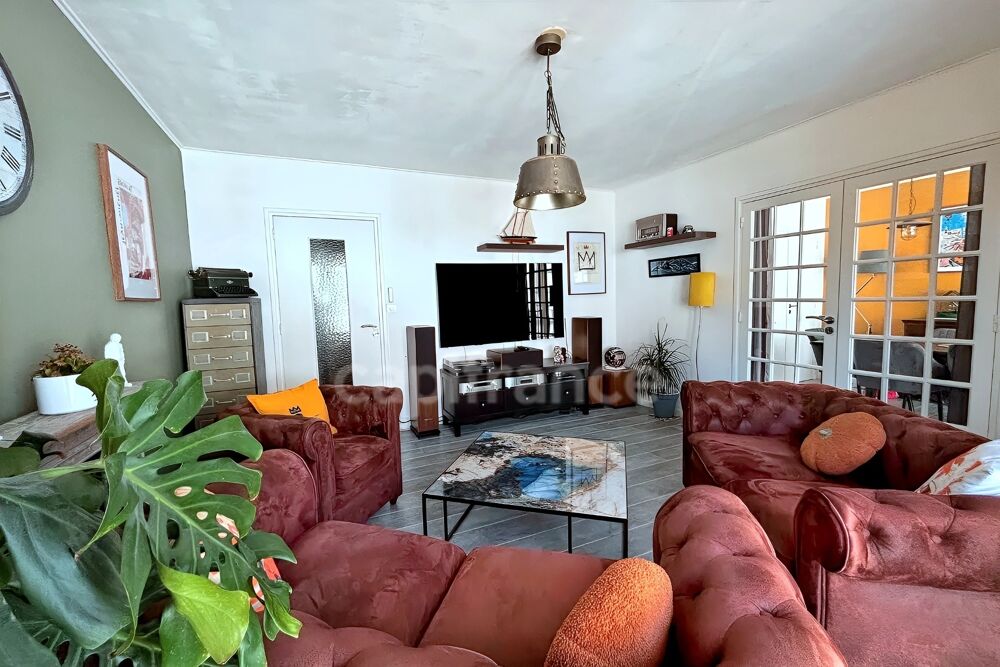 Vente Appartement Quimper(29)  Grand T3 rénové de 78,21 m² - Excellent état - Aucun travaux - Box de stockage Quimper