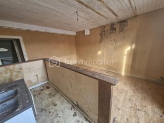  Immeuble à vendre 15 + pièces 375 m²