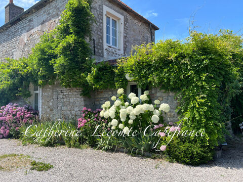   RTY -  VENDRE - DEMEURE 11 PICES- 285 M2 - DPENDANCES - TERRAIN CLOS - CARPORT Maison - 10 pice(s) - 285 m