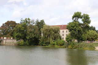  Propri�t�/ch�teau � vendre 15 + pi�ces 585 m�