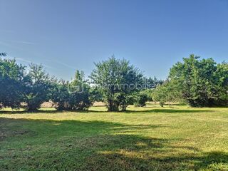  Maison  vendre 10 pices 280 m