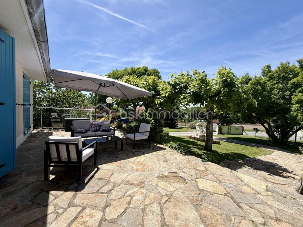 Maison familiale de 170 m² avec piscine, sous-sol complet et terrain arboré de 2 570 m² - 87220 Eyjeaux