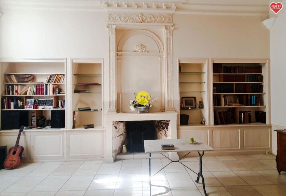 Vente Hôtel particulier Demi-hôtel particulier du XVIIe Richelieu