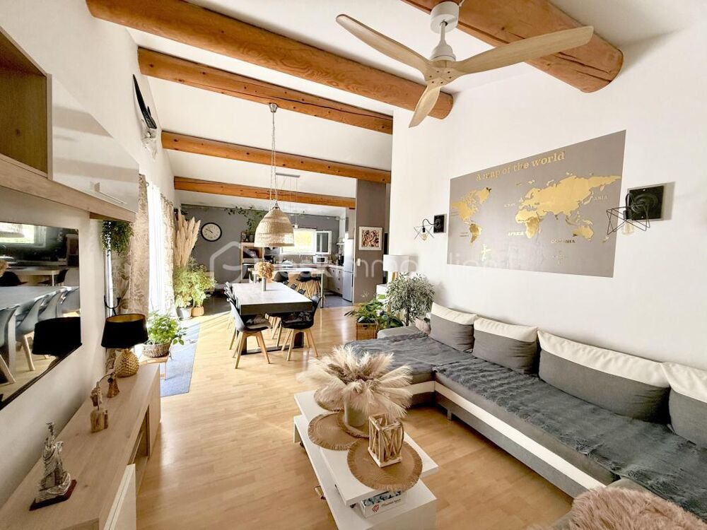 Villa spacieuse non mitoyenne avec piscine garage et mobile-home indépendant
