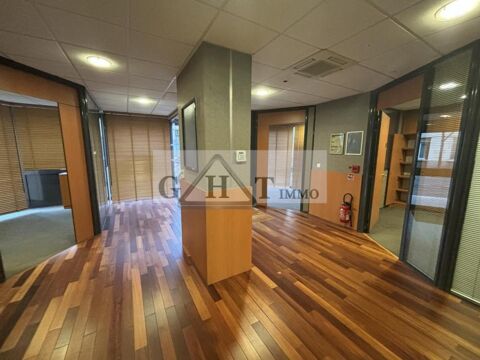 A LOUER LOCAL COMMERCIAL SAINT MAUR DES FOSSES 6350 94100 Saint maur des fosses