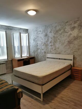  Maison à louer 4 pièces 80 m²