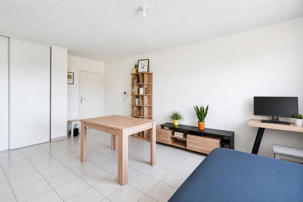 Appartement 1 pièce de 35 m² situé à Lyon 8 vendu loué