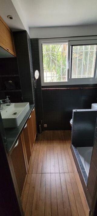  Appartement à louer 3 pièces 90 m²