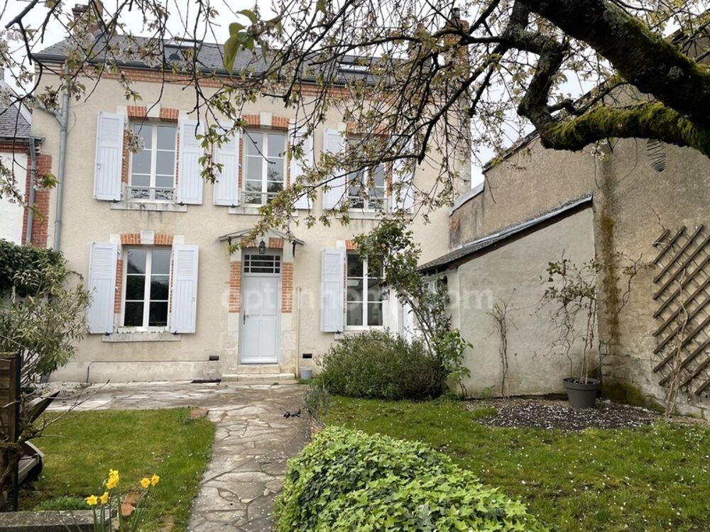 Maison 5 pièces 135 m² à Saint Jean de la Ruelle