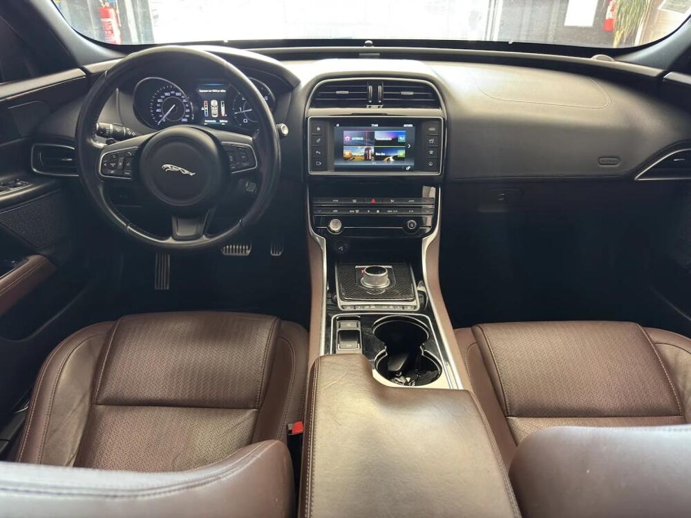 XE Portfolio 2016 occasion 34500 B&eacute;ziers