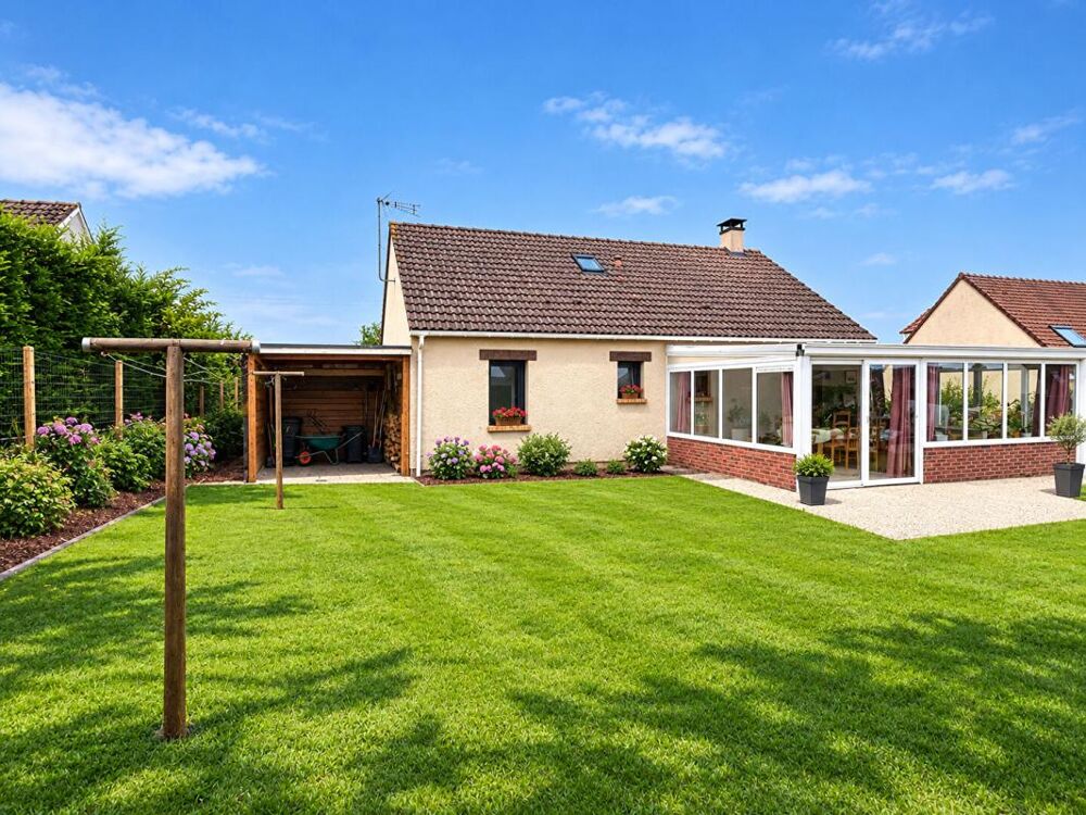 Vente Maison MAISON SUR SOUS SOL 4 CHAMBRES 7 pièces 137 M2 La hallotiere