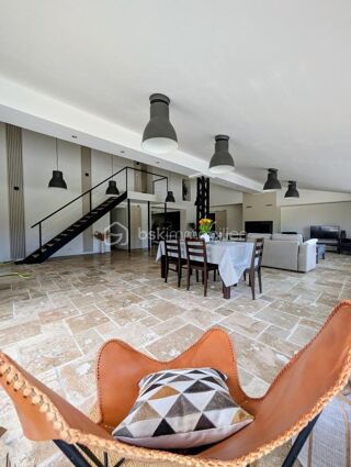  Maison � vendre 8 pi�ces 302 m�