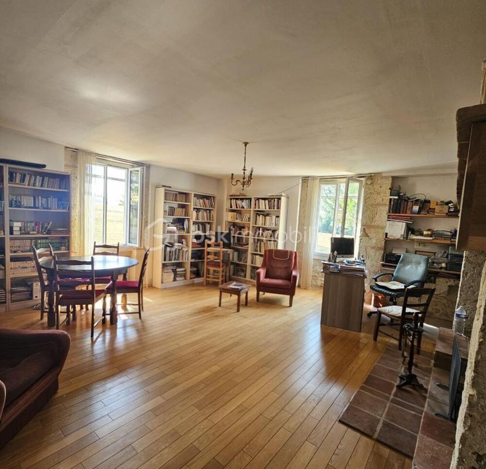 Vente Maison Ferme en pierre rénovée 554 m² 15 minutes de Lectoure : DPE B, 8 chambres, piscine, pas de voisins Castet arrouy