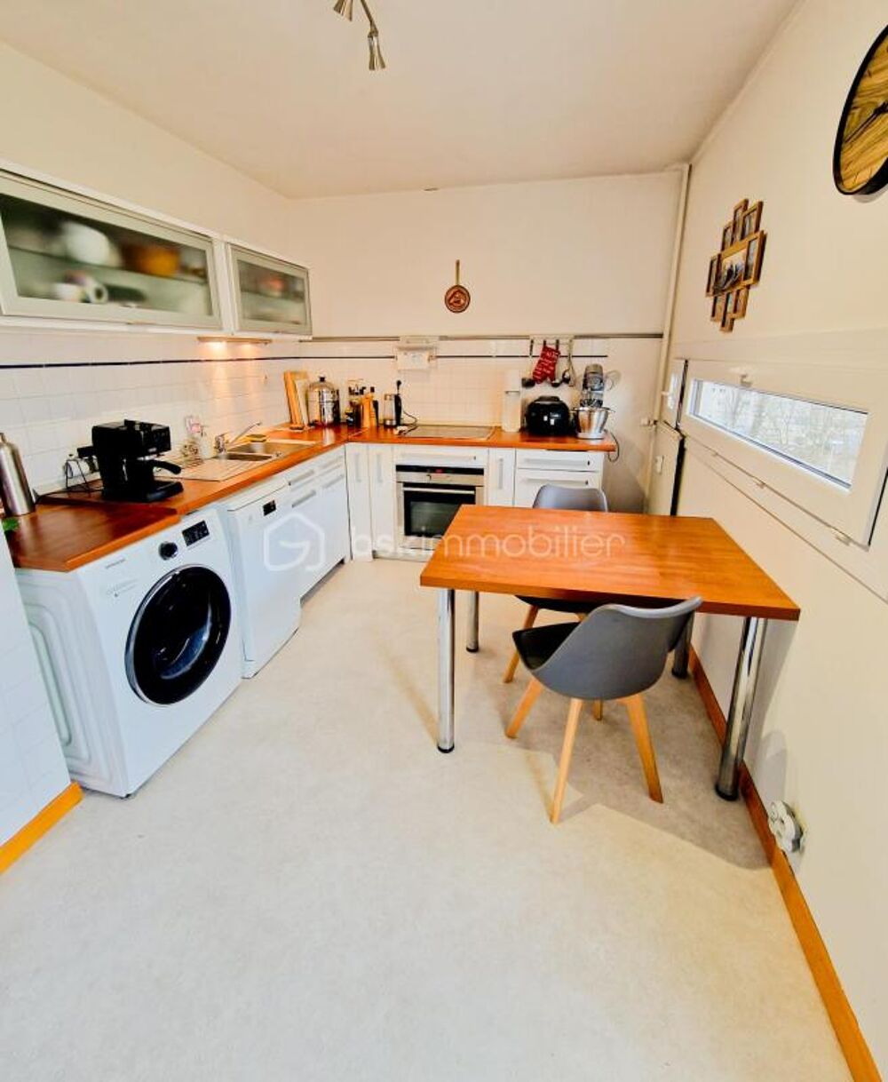 Vente Appartement Bel appartement 79m2 3P, 6ème étage résidence le 'Bourg Neuf' à Echirolles Echirolles