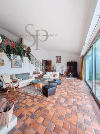  Maison � vendre 8 pi�ces 262 m�