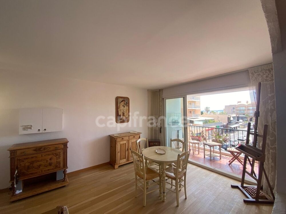 Appartement à vendre 2 pièces HYERES (83) - Port de Hyères - Parking - Terrasses - Cave