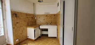 Vente Appartement APPARTEMENT DE CARACTÈRE IMMEUBLE 1900 EN PLEIN COEUR DE VILLE Les vans