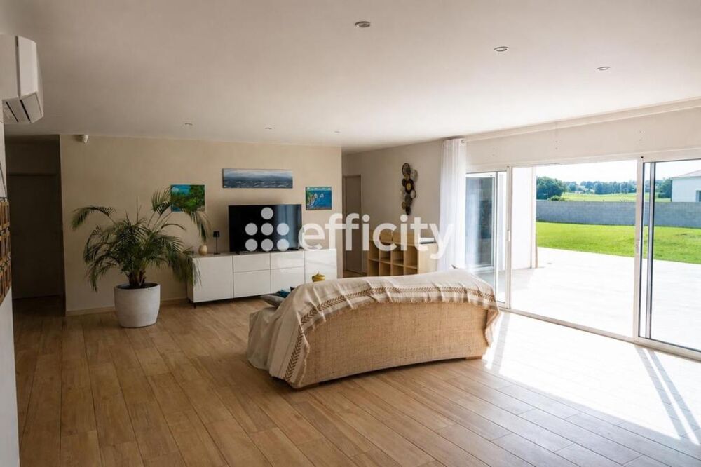 Vente Maison Pavillon Saint germain de lusignan