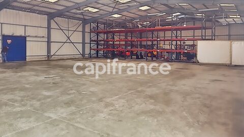   GARD (30) BEAUCAIRE (30300) LOCAL A LOUER ~550 m2 (terrain possible 1.3ha), flux constant Emplacement N°1 