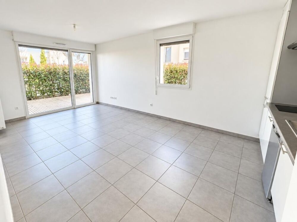 Appartement T2 avec jardin et parkings à MONDONVILLE