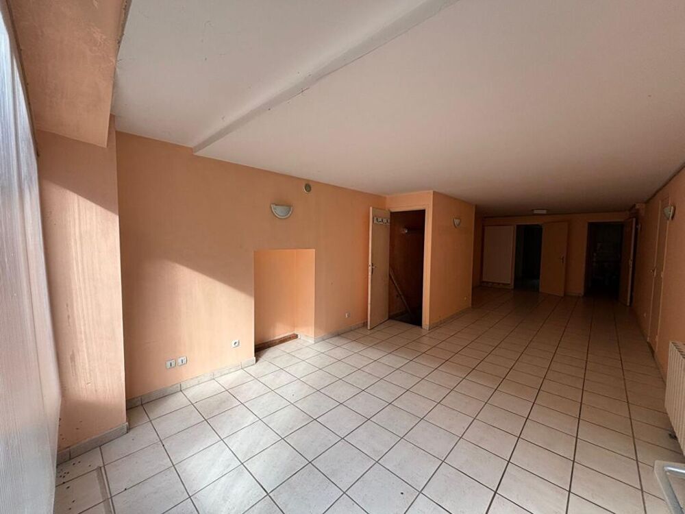 Appartement atypique 44 m² + cave voûtée 24 m² ? Nevers, proche Porte du Croux