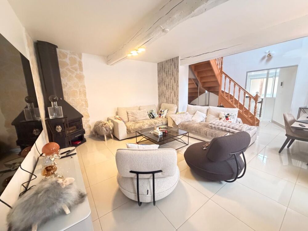 Propriété avec 2 maisons, local commercial loué et dépendance  Fort potentiel MONTATAIRE (60)