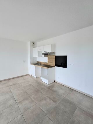  Appartement à louer 3 pièces 62 m²