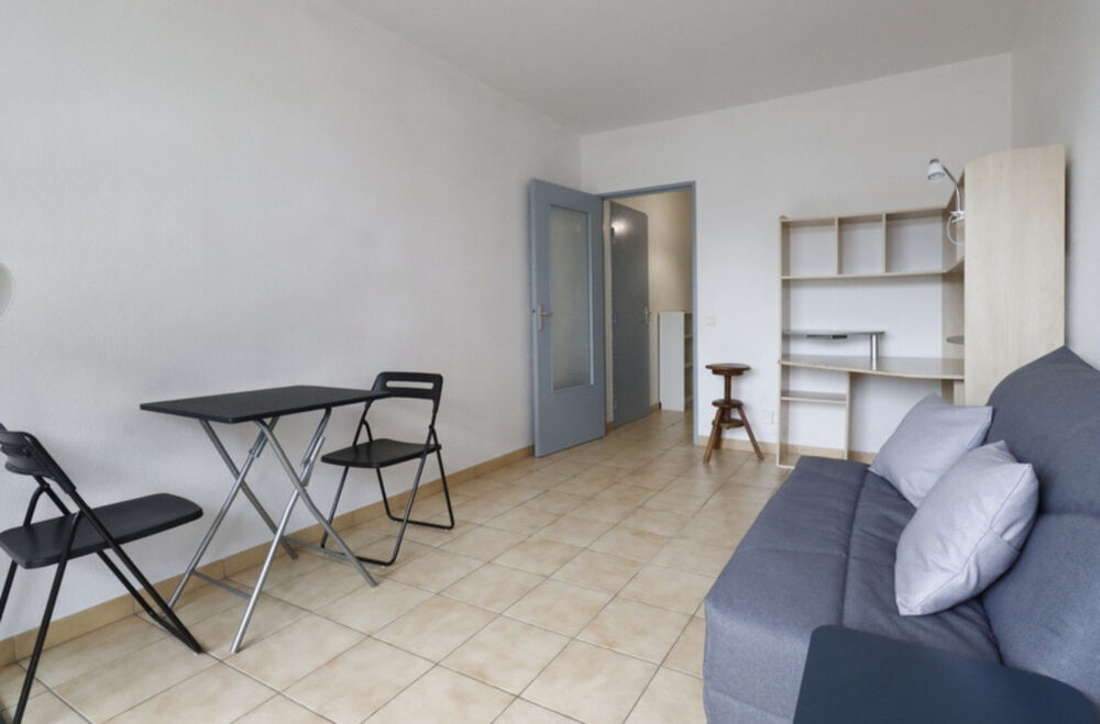 Location Appartement Dpt Bouches du Rhône (13), à louer MARSEILLE 8EME ARRONDISSEMENT STUDIO meublé avec balcon et place de parking Marseille 8
