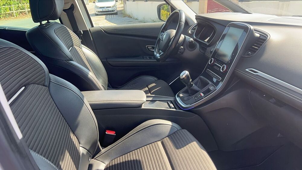 Sc&eacute;nic 1.7 Blue dCi 120 Bose 2019 occasion 44830 Brains