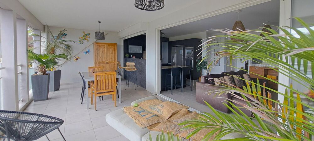 Élégance et confort aux Trois-Îlets : « Appartement raffiné 4 pièces , vue mer imprenable et prestations exclusives »