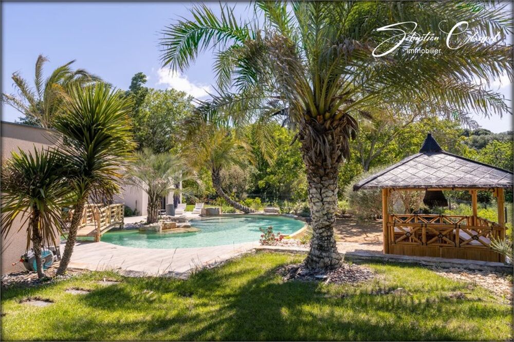 Villa dexception avec lagon privé et pool house  Un air de Bali à 15 min de Pézenas