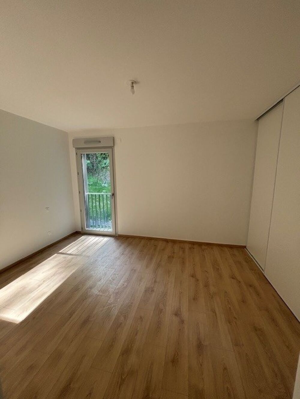 St Etienne Bel Air T3 neuf avec garage et balcon