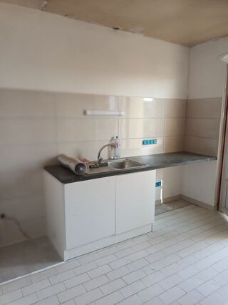  Appartement à louer 5 pièces 102 m²