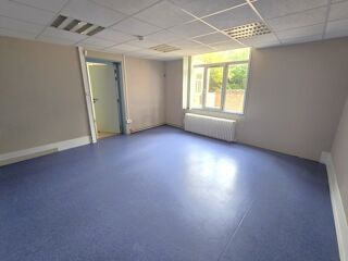  Immeuble à vendre 15 + pièces 390 m²