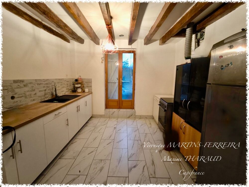 Maison à fort potentiel avec grand terrain  Preuilly (18)