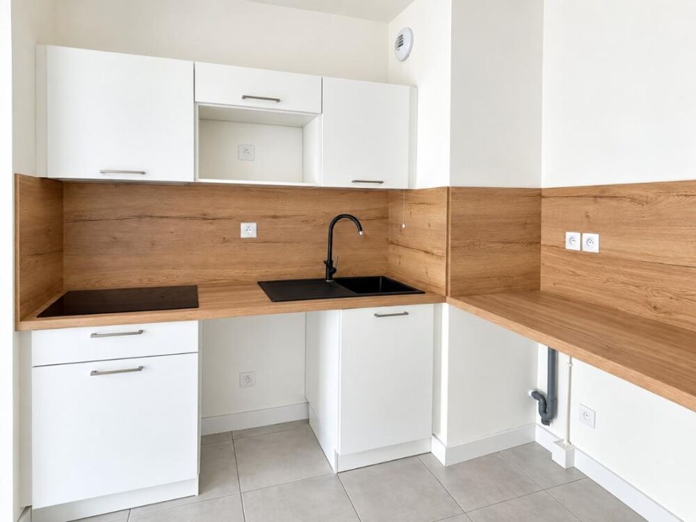 Appartement T2 avec parking et balcon au Pontet