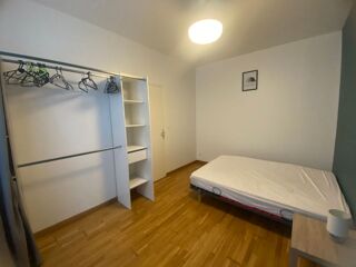 Appartement à louer 4 pièces 76 m²