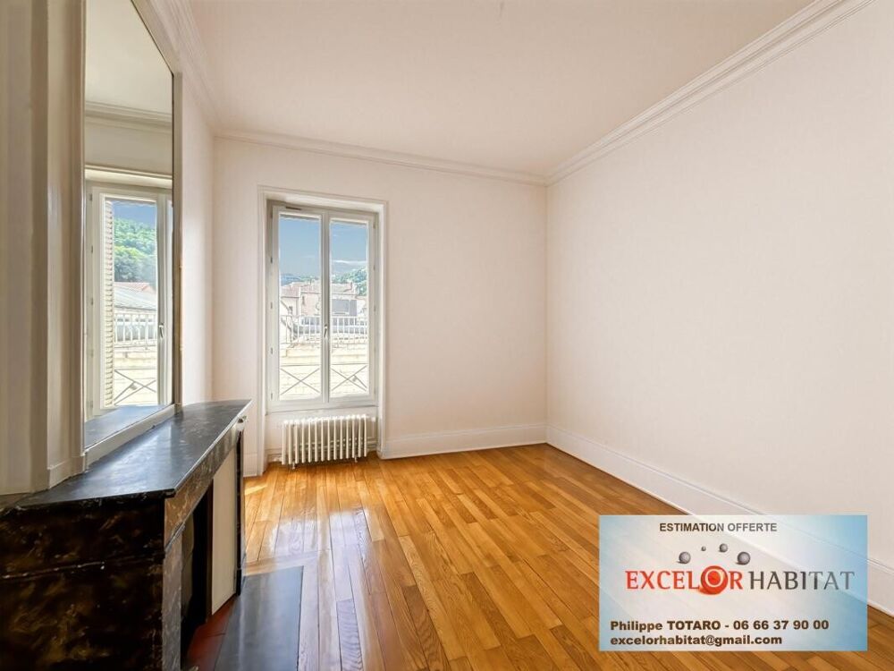 Vente Appartement APPARTEMENT DE CHARME LUMINEUX AU CALME 3 CHAMBRES  de 163 m Tarare