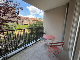  Appartement à louer 1 pièce 28 m²