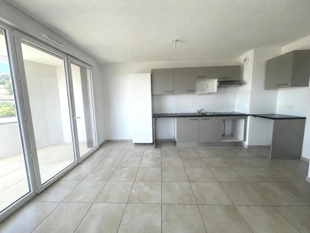 Location Appartement T3 avec terrasse et parking à Nimes Nimes