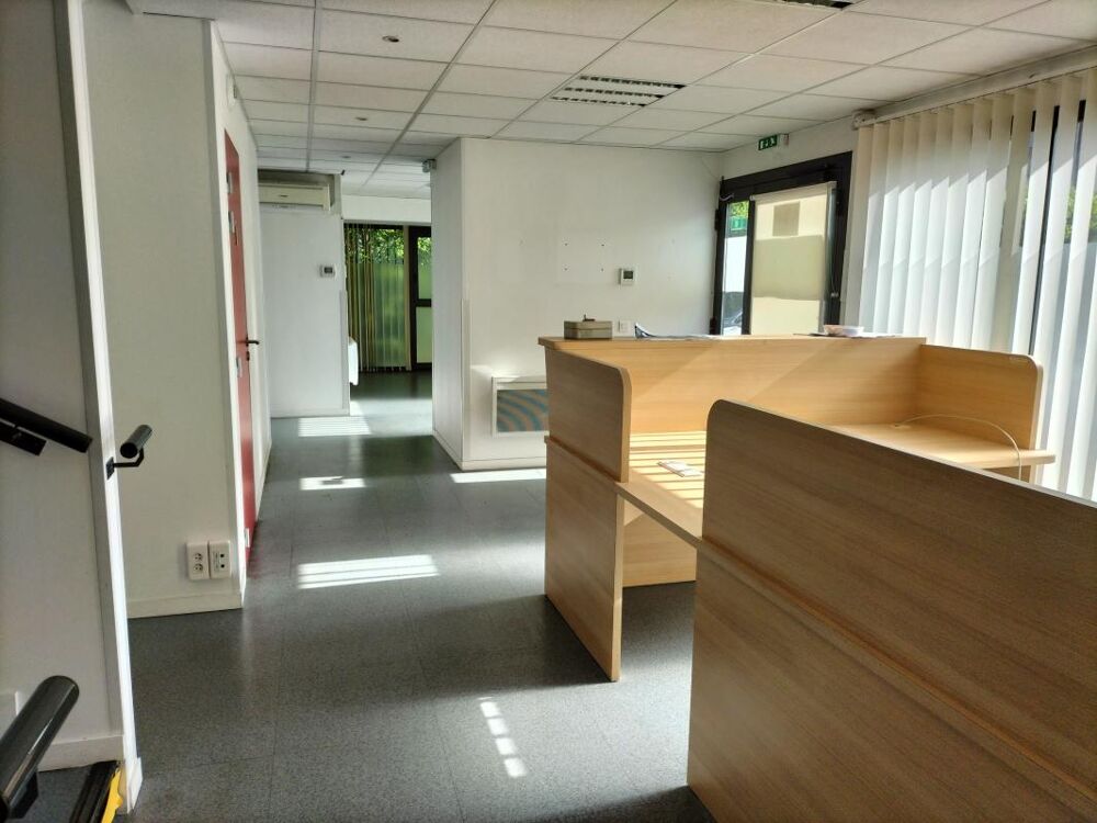   JASSANS RIOTTIER - bureaux du 8.40m² au 21m² à louer - Nous consulter Jassans riottier