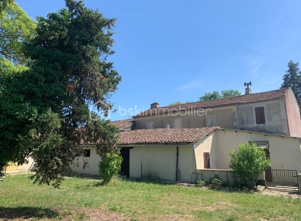 Proche centre ville de Condom - ensemble immobilier