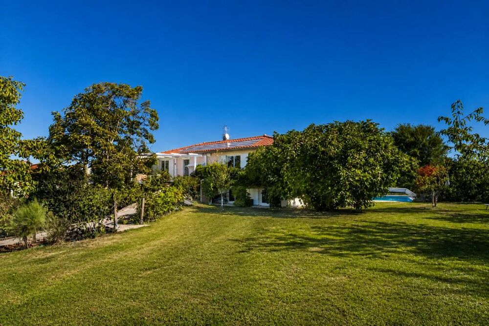 Maison de 7 pièces de 166 m² à Viry