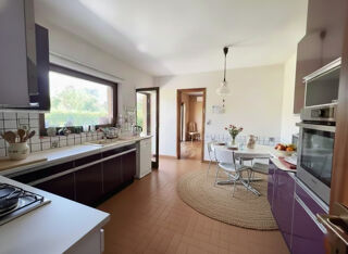  Villa � vendre 8 pi�ces 200 m�