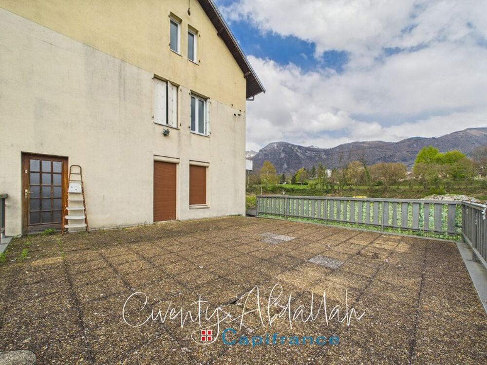   Immeuble à vendre SAINT PIERRE D'ALBIGNY (73) - Restaurant à vendre avec murs et 2 logements T4 