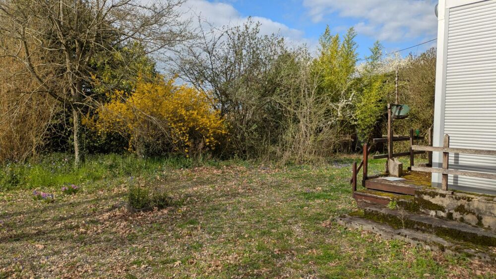 Vente Maison Charmante maison à rénover sur une parcelle de 1800 m² Montoldre