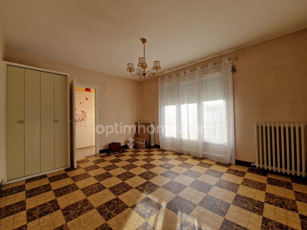 Maison de 73m², 4 pièces, 2 chambres sur un terrain de plus de 1000 m²