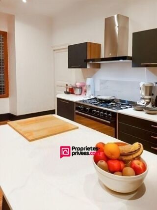  Maison � vendre 9 pi�ces 216 m�