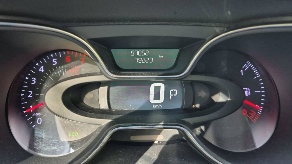 Captur I 1.2 TCe 120 Energy EDC Cool Grey 2017 occasion 91700 Fleury Merogis