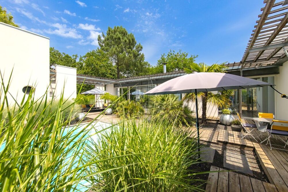 � vendre  Propri�t�/ch�teau Le Taillan-M�doc (33320)